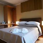 Civico 66 Bed & Breakfast Diamante