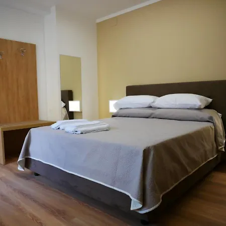 Civico 66 4* Diamante